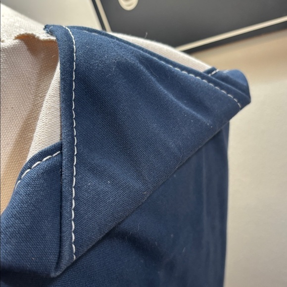 Vintage LL Bean Canvas Tote with Navy Trim zip close LARGE - Picture 16 of 16